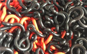 Painted coated shackle
